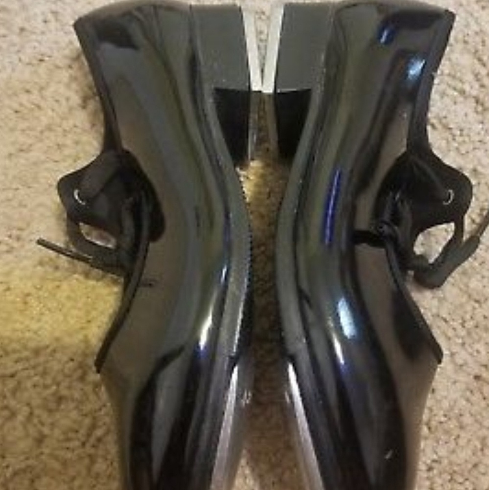 12 1/2 Little girl tap dancing shoe black